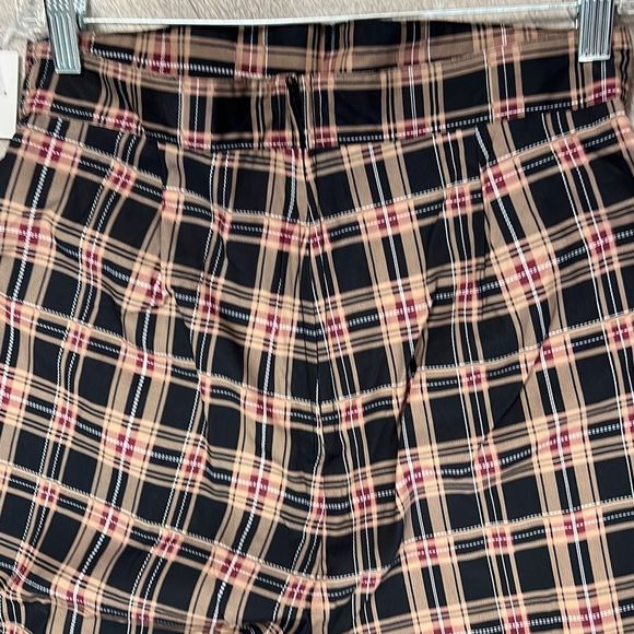 Black plaid high waisted slacks - Picture 4 of 4